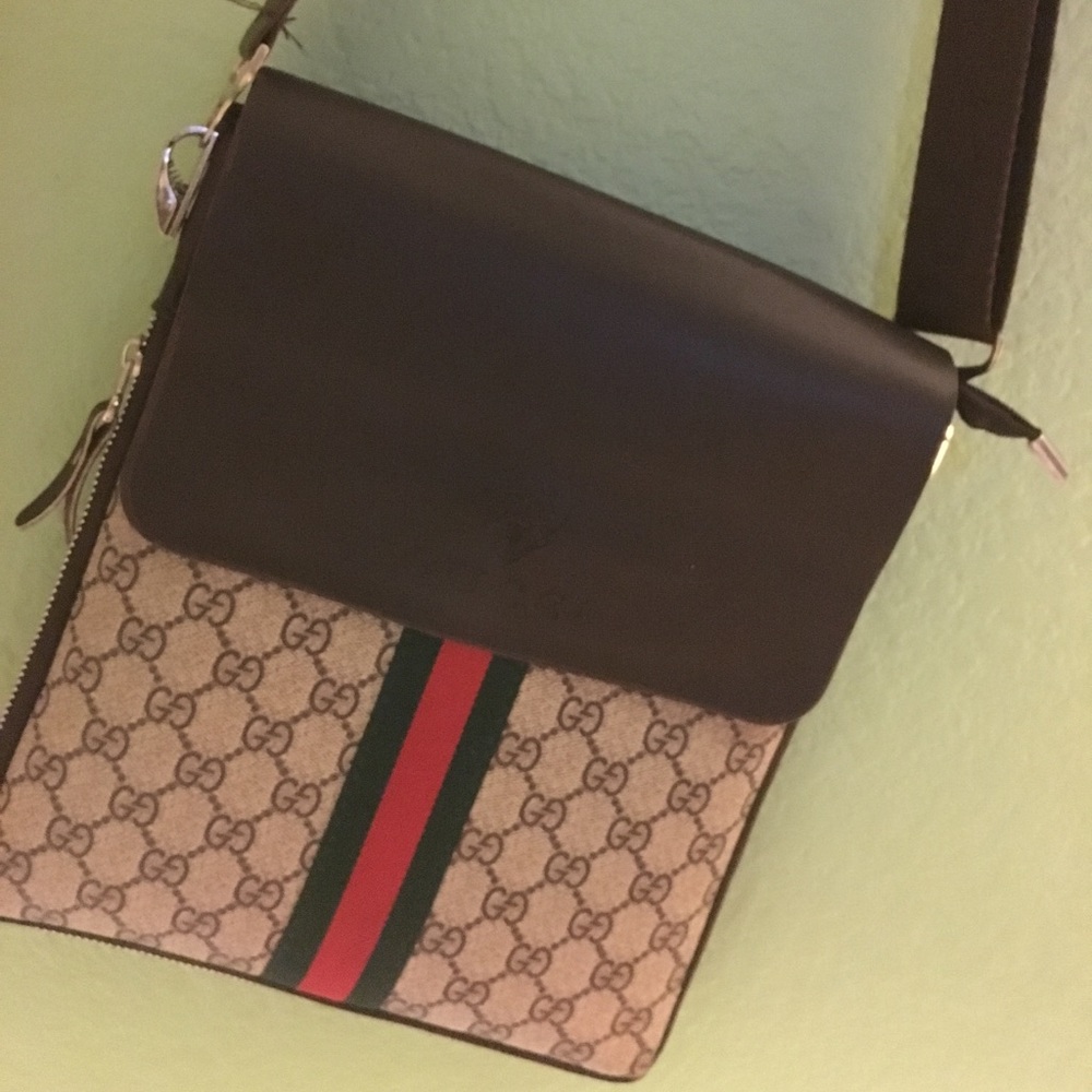 Gucci travel bag